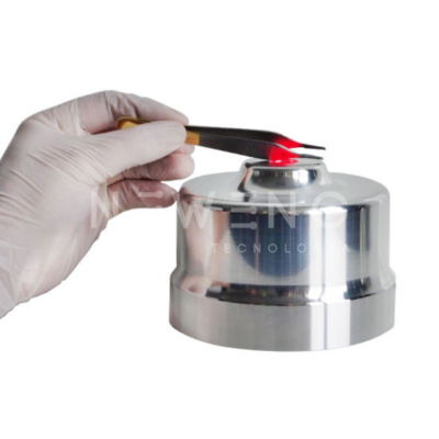 Fotografia utilização leitor de mesa Surgscan Stericontrol.